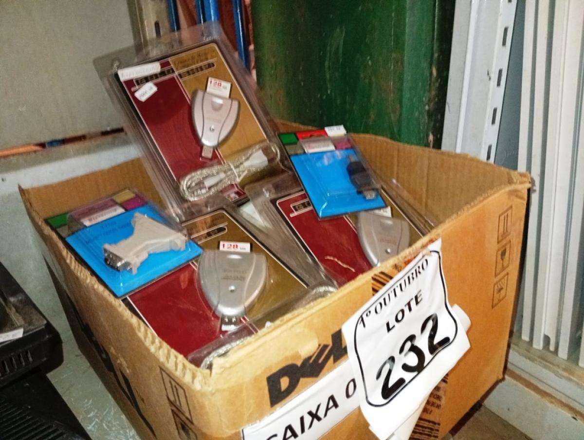 01 LOTE C/DIVERSOS LEITORES DE MEMÓRIA E ADAPTADORES USB. (NO ESTADO) ATENÇÃO! FAZER A VISITAÇÃO ANTES DE ARREMATAR, NÃO SABEMOS SE FUNCIONA. LEILÃO NÃO TEM GARANTIA E NEM DEVOLUÇÃO, SUJEITO A POSSÍVEIS AVARIAS VISÍVEIS/OCULTAS E/OU AUSÊNCIA DE COMPONENTES.