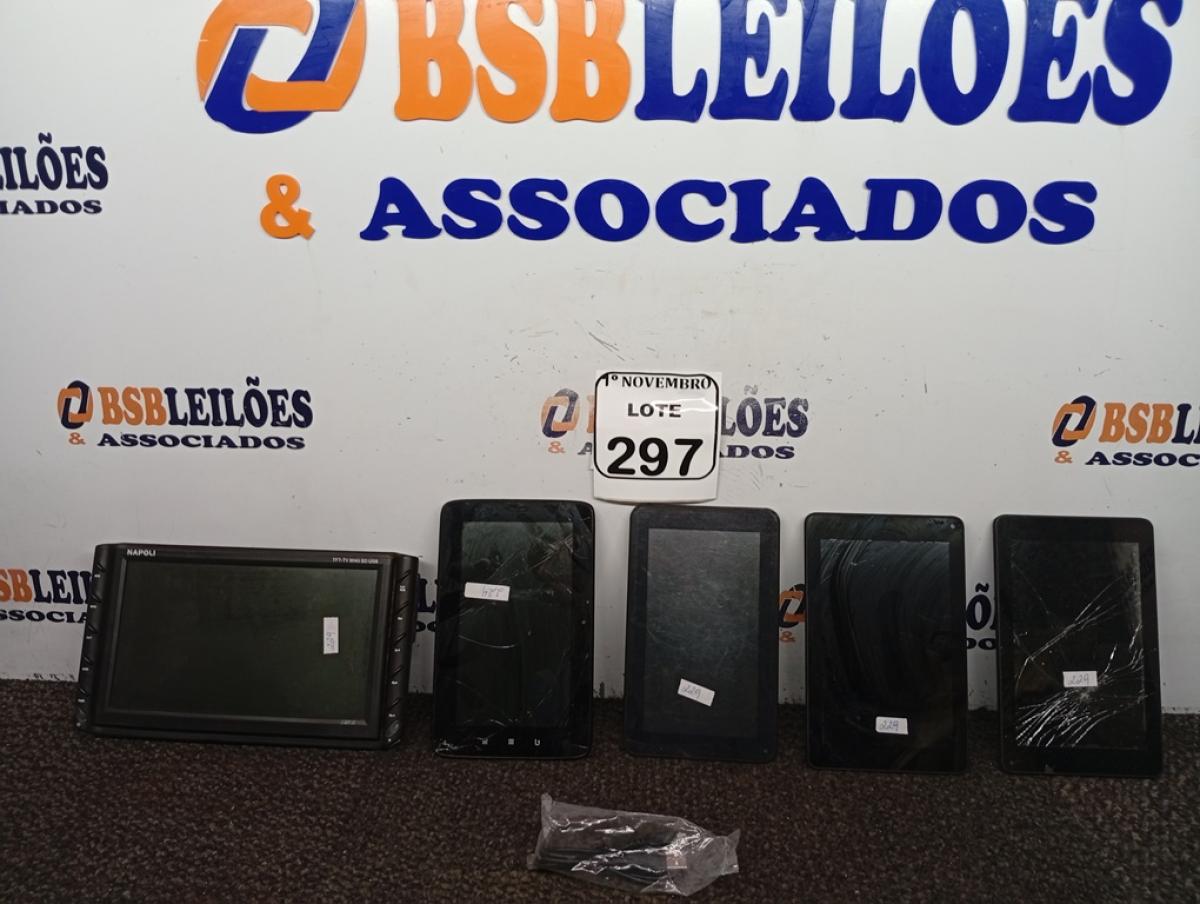 05 TABLETS MARCAS E MODELOS DIVERSOS P/RETIRADA DE PEÇAS. (NO ESTADO) ATENÇÃO! FAZER A VISITAÇÃO ANTES DE ARREMATAR, NÃO SABEMOS SE FUNCIONA. LEILÃO NÃO TEM GARANTIA E NEM DEVOLUÇÃO, SUJEITO A POSSÍVEIS AVARIAS VISÍVEIS/OCULTAS E/OU AUSÊNCIA DE COMPONENTES.